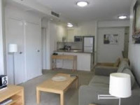 nice and clean roomshare available in the heart of the city