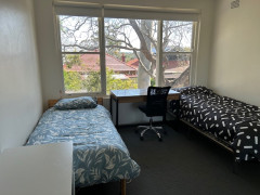 Own room for friends near City