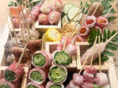 ⭐︎キッチン、ホールスタッフ急募⭐︎ 給料+インセンティブ