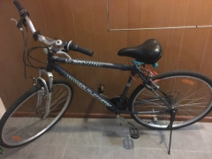 【急募】自転車売ります(日本帰国のため）　付属品各種あり