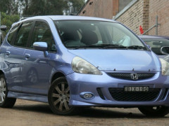 2008年 HONDA JAZZ GLI $7,890