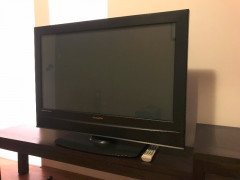 ４０インチのテレビ　＄５０