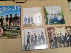 嵐の本とCDを＄３０で売ります