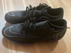 NIKEジュニアサッカー靴