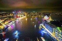 手軽に参加できるVivid Lights Cruisesは$25-！海上から「Vivid Sydney」を体感しよう♪ 【Captain Cook Cruises】